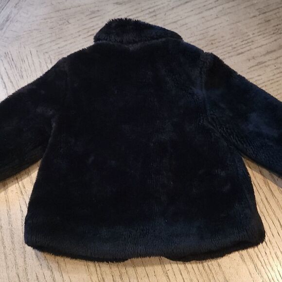 18 month black cozy furry jacket 🖤❤ - Picture 9 of 9